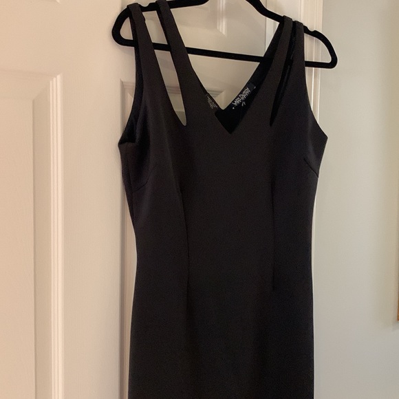 Brand new tags attached stretch Lady Dutch dress - Picture 5 of 5